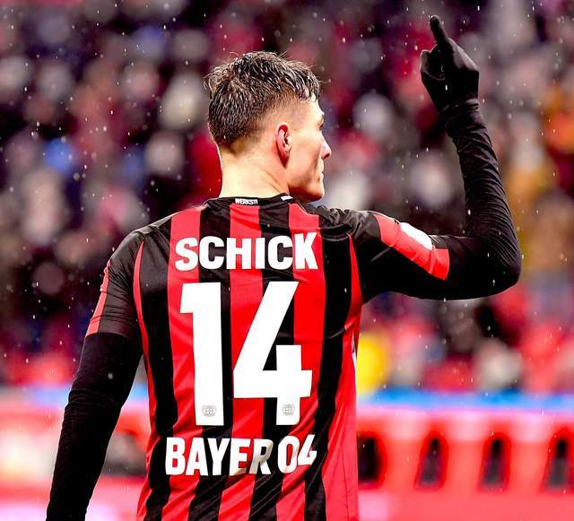 及球员的近 及球员的近