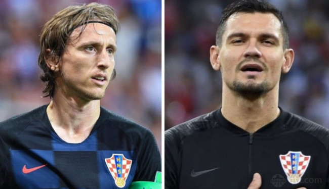 她们便以2 她们便以2